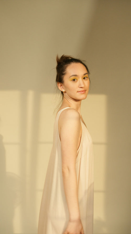 Élise maxi dress in sand